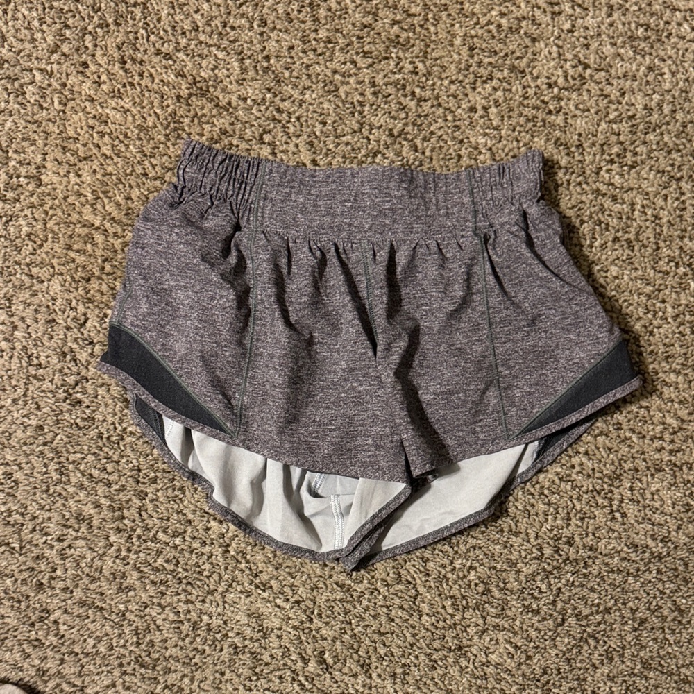 Lululemon grey hotty hot shorts 2.5” size 4